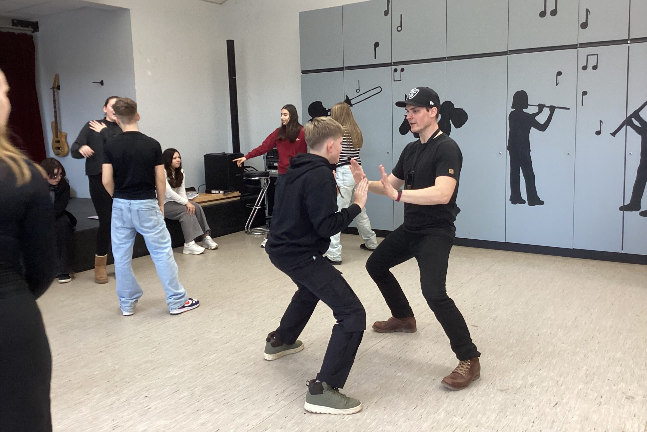 Workshop „Körper, Choreograﬁe und Bühnenkampf“