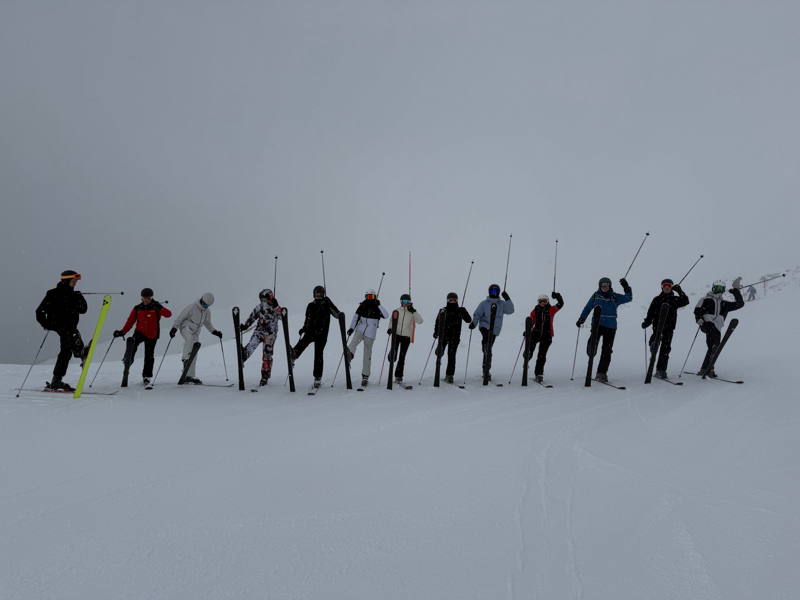 Pistenrekorde, Schneespaß und Höhenflüge bei der Oberstufenskifahrt